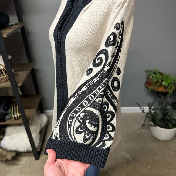 Bob Mackie Wearable Art zip up sweater paisley womens small black lt taupe - Picture 5 of 9